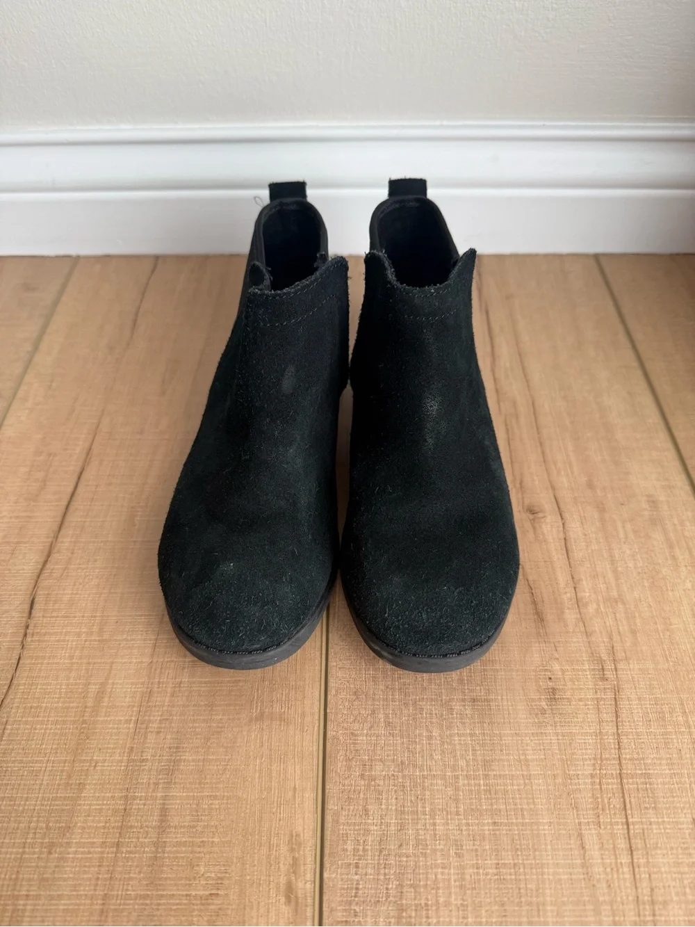 Toms Kids Black Suede Booties